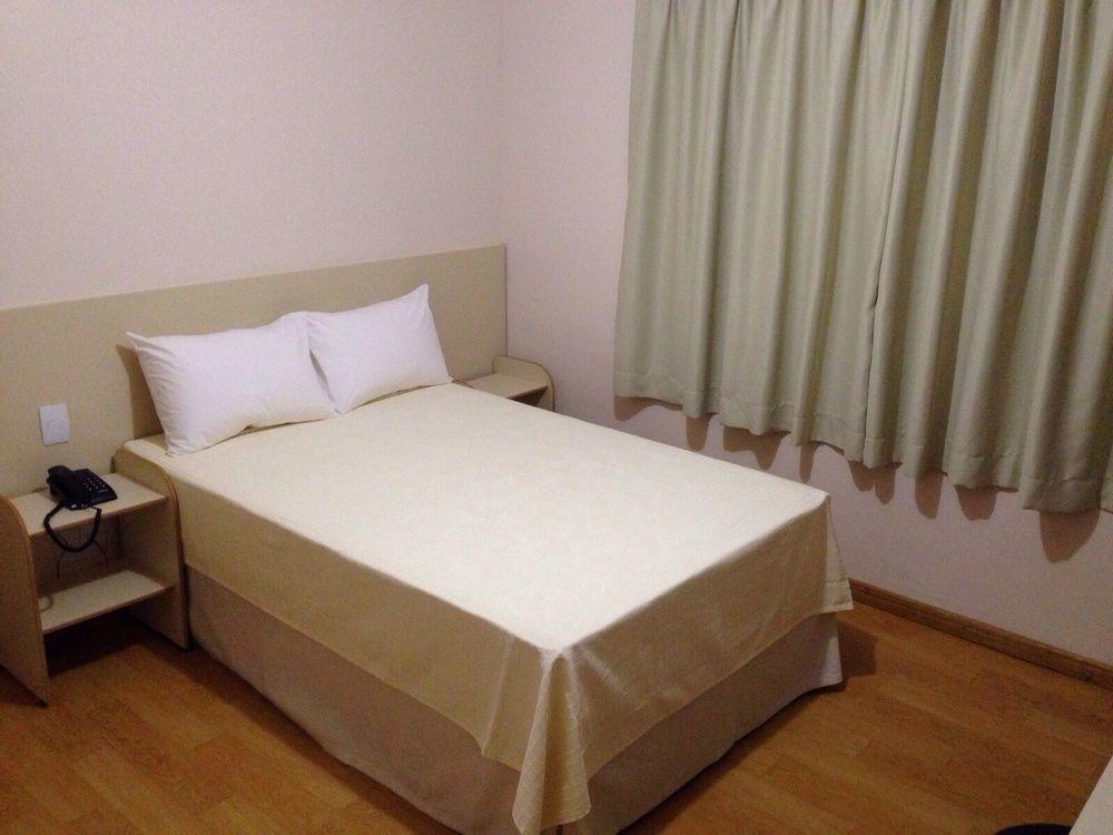 Vespasiano Hotel Telêmaco Borba Buitenkant foto